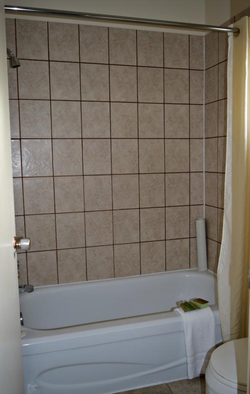Centre Suite Inns Motel Bonnyville Exterior foto
